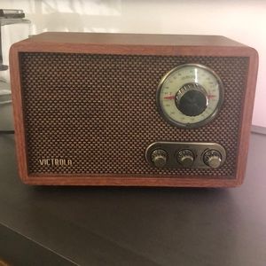 Victrola radio